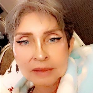 Meet your Posher, Gee